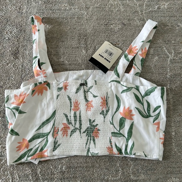 NWT REEF Women’s Drew Cropped Green/Peach/White Floral Tank Top Size Medium - Picture 7 of 9
